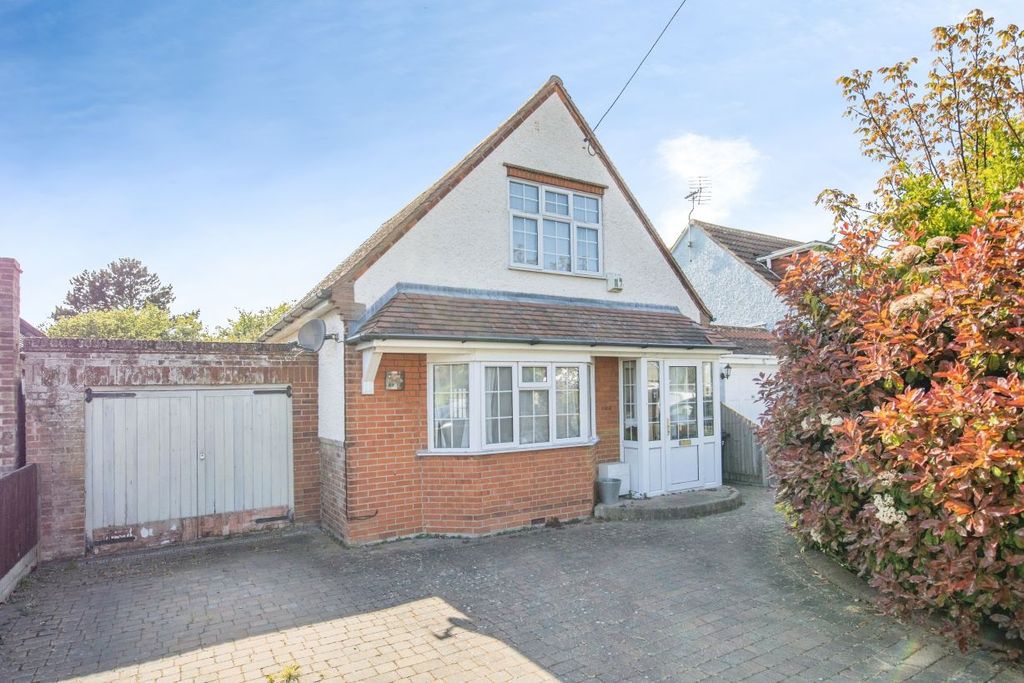 Property photo 1 of 18