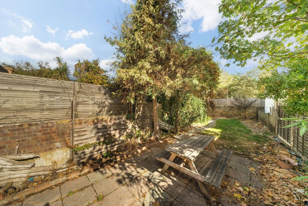 Property photo 3 of 4