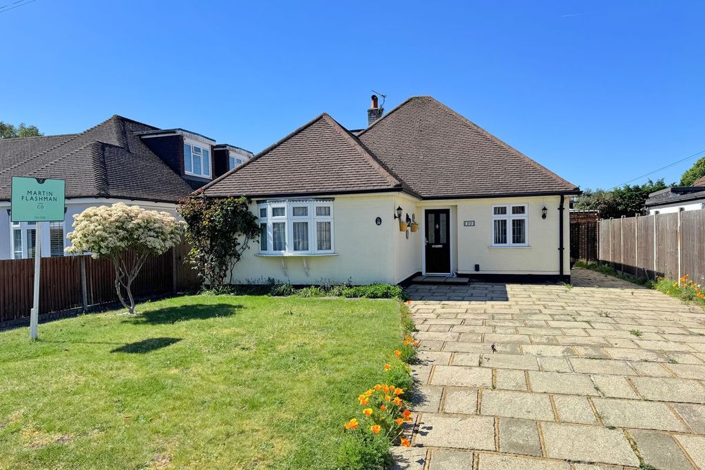 Property photo 1 of 18