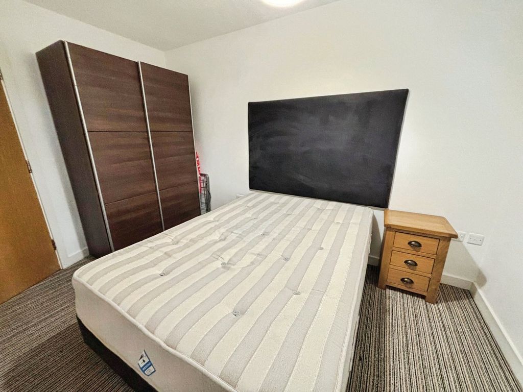 Property photo 3 of 5 Picture No. 17