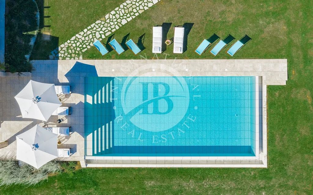 Property photo 3 of 30