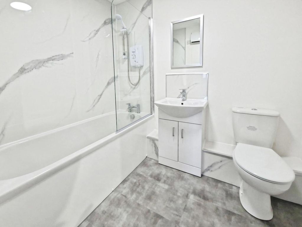 Property photo 3 of 8 Pbox-Img.Jpg