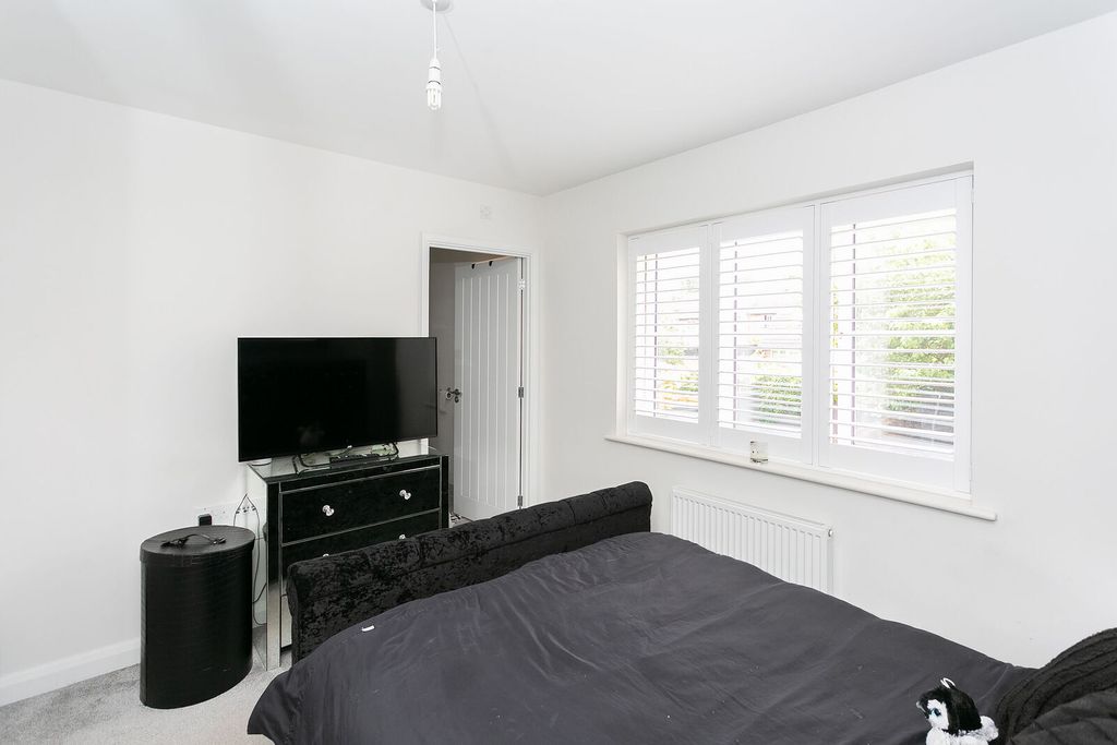 Property photo 3 of 22