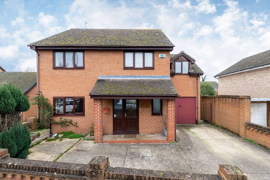 Property photo 2 of 13