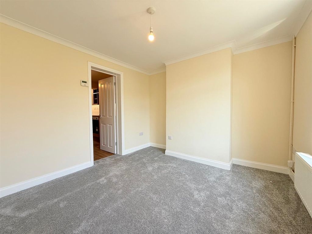 Property photo 3 of 12 Living Room