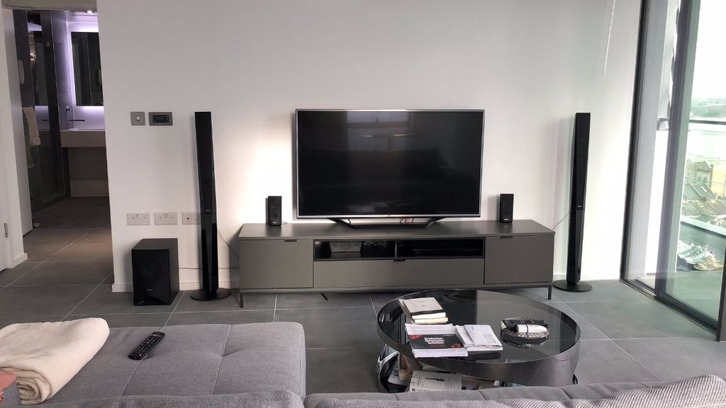 Property photo 1 of 8