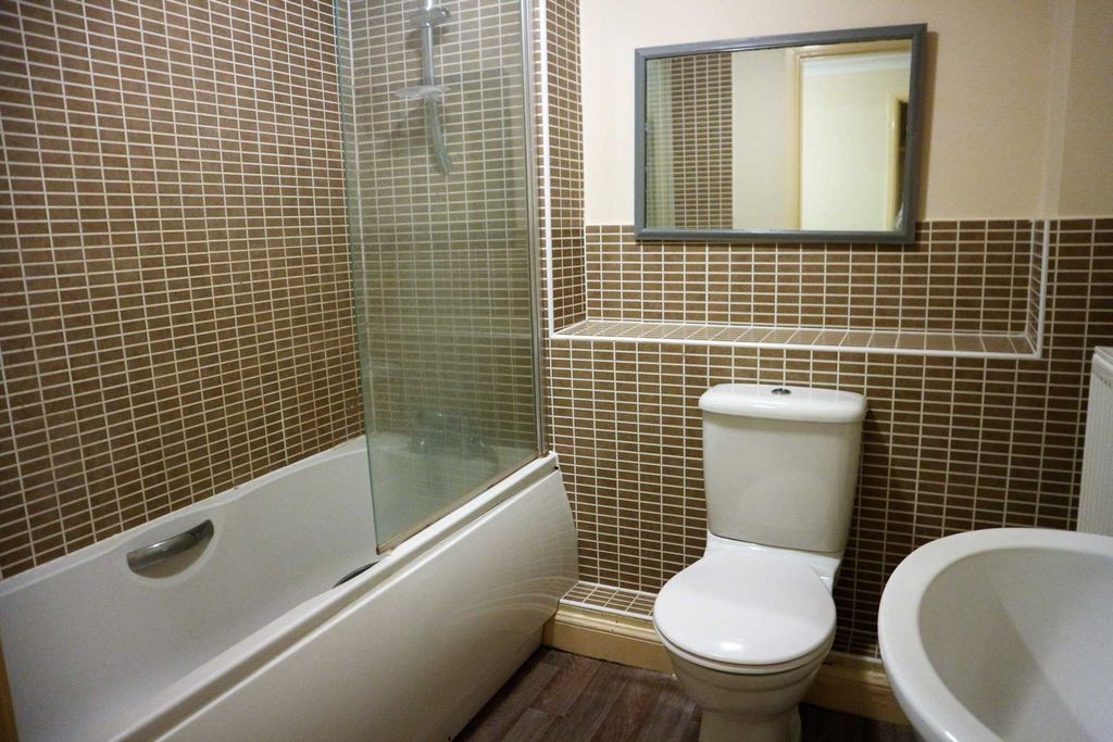 Property photo 3 of 5