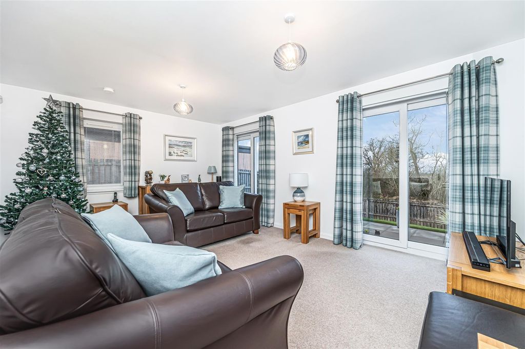 Property photo 3 of 24 Untitled (5 Of 1).Jpg