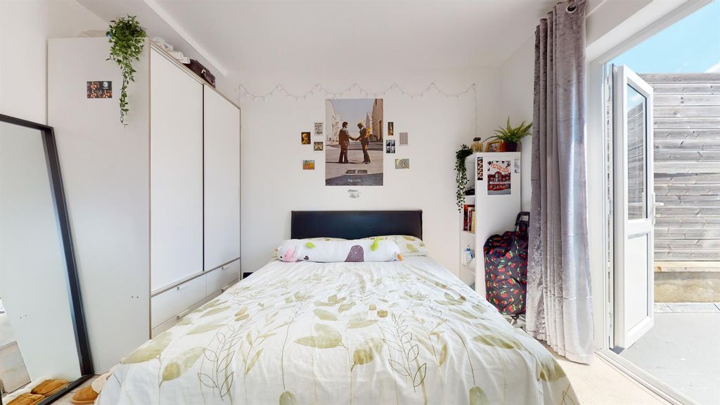 Property photo 3 of 21 64ce142068A0B53Bd36cd78A_2A974079F1d76F3624Fa8Ab7B