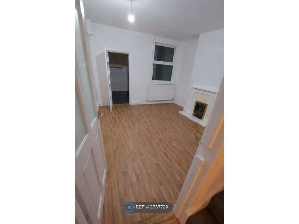 Property photo 1 of 15 Dining Room