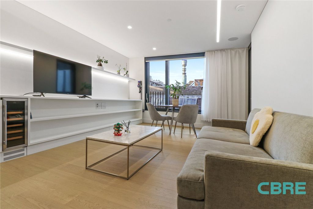 Property photo 1 of 15 Rathbone Place