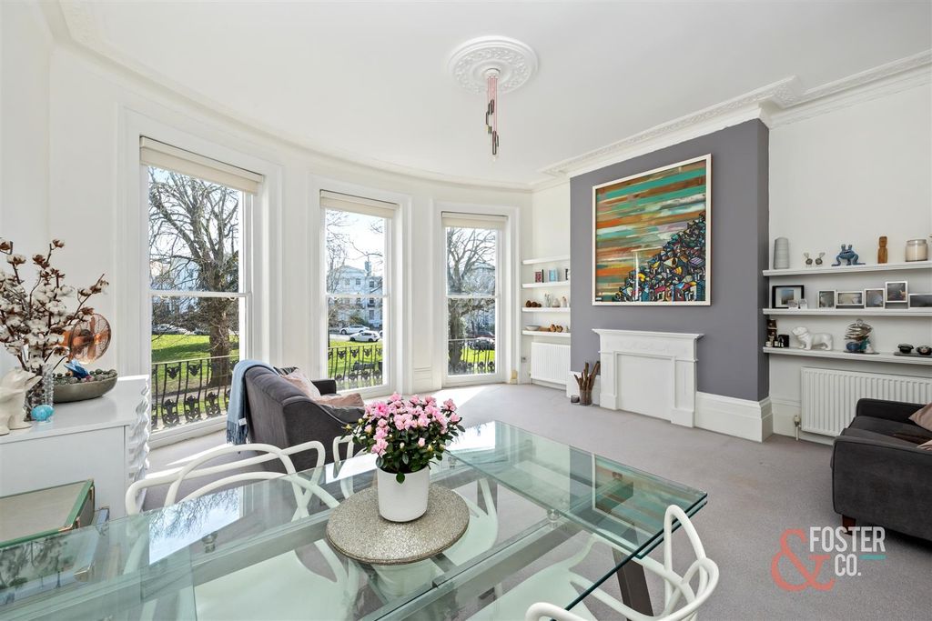 Property photo 3 of 20 Vernon Terrace, 15, Flat 2-002.Jpg