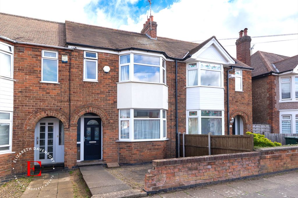 Property photo 1 of 17