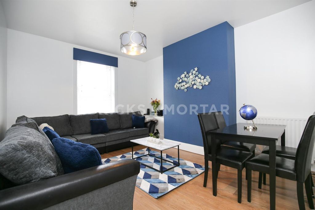 Property photo 1 of 10 Yj1Wfrbzqeypmae0Dscmda.Jpg