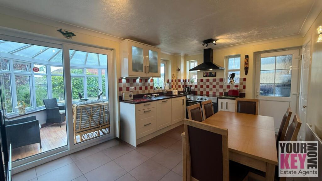 Property photo 1 of 18 Your Key Move - Expert Folkestone Estate Agents. Local Property Experts In The Folkestone Area.