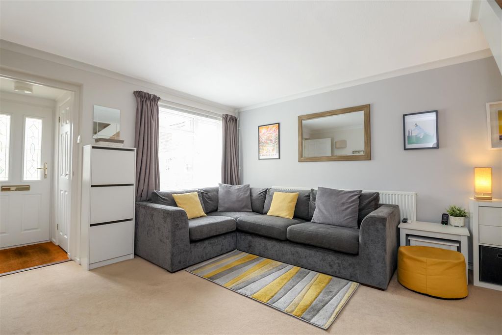 Property photo 3 of 17
