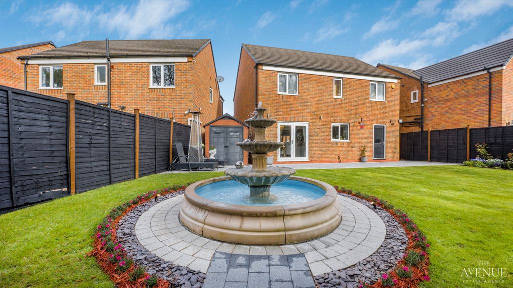 Property photo 2 of 33 3086975