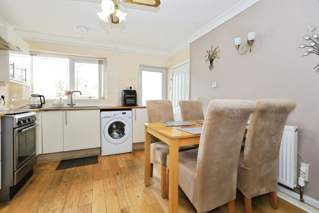 Property photo 2 of 22
