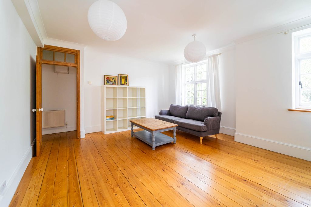 Property photo 3 of 10 Ndb06363