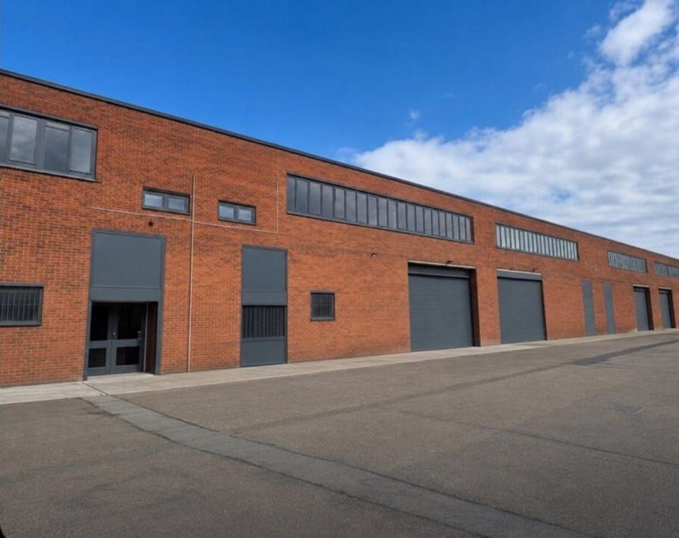 Property photo 2 of 5 Units 3 &amp; 4 Blackwall Trading Estate