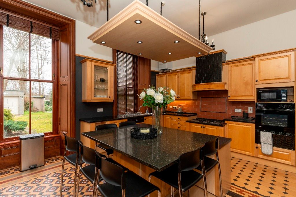 Property photo 3 of 36 Photo 3