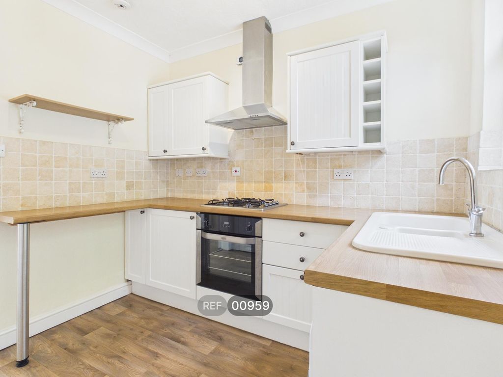 Property photo 3 of 24 Kitchen