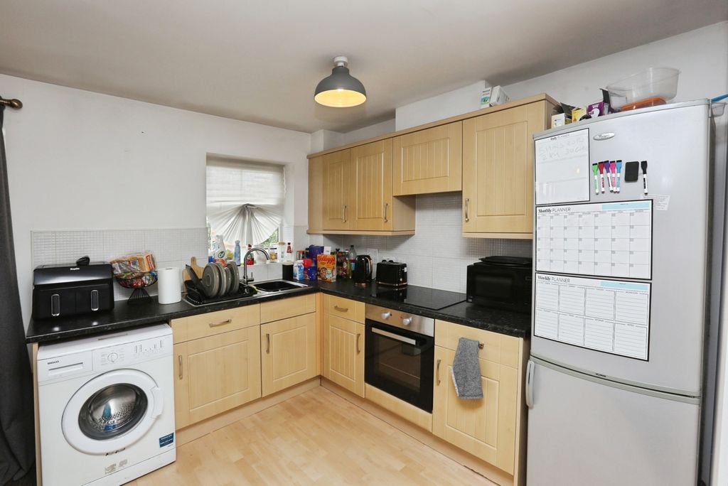 Property photo 2 of 8 Pbox-Img.Jpg