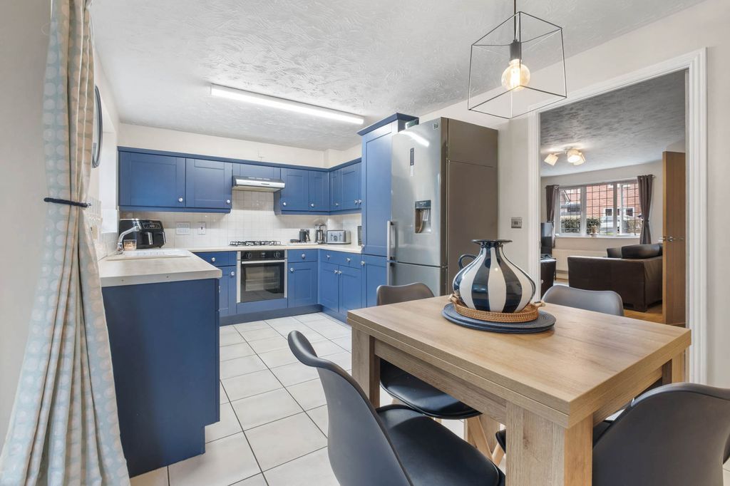 Property photo 2 of 29 Kitchen/Diner