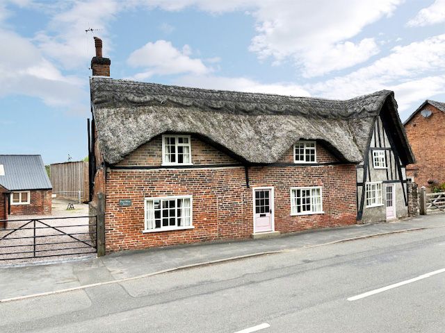 Property photo 1 of 28