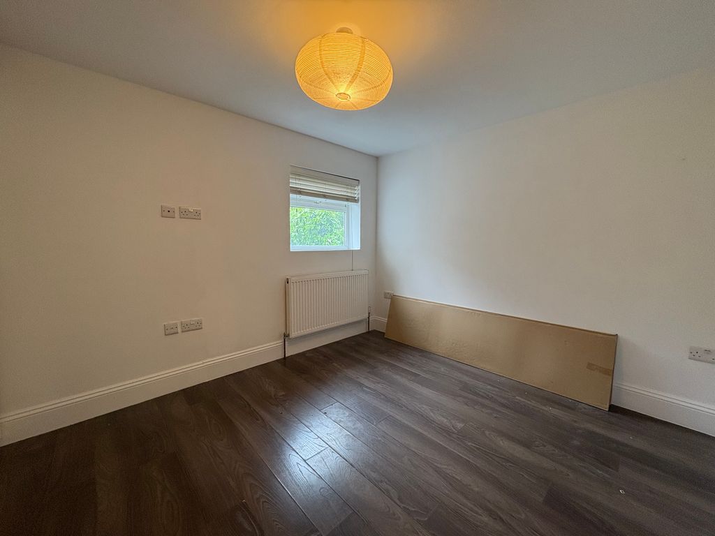 Property photo 3 of 8 Img_4548