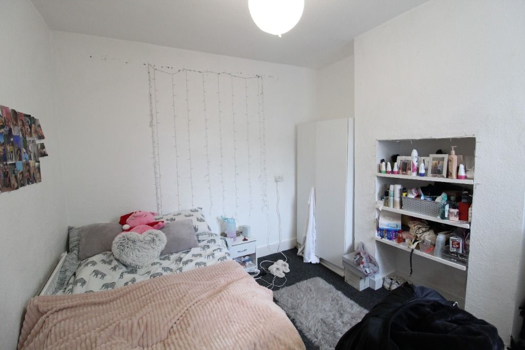 Property photo 3 of 4