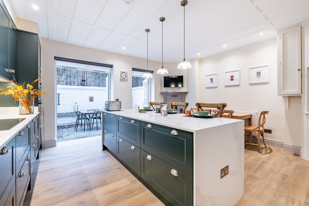 Property photo 2 of 30 Tufton-Street-03