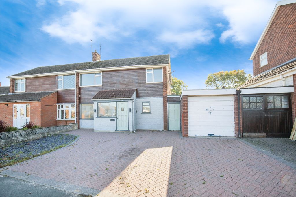 Property photo 1 of 15 3ee71B9E-Mw-8701