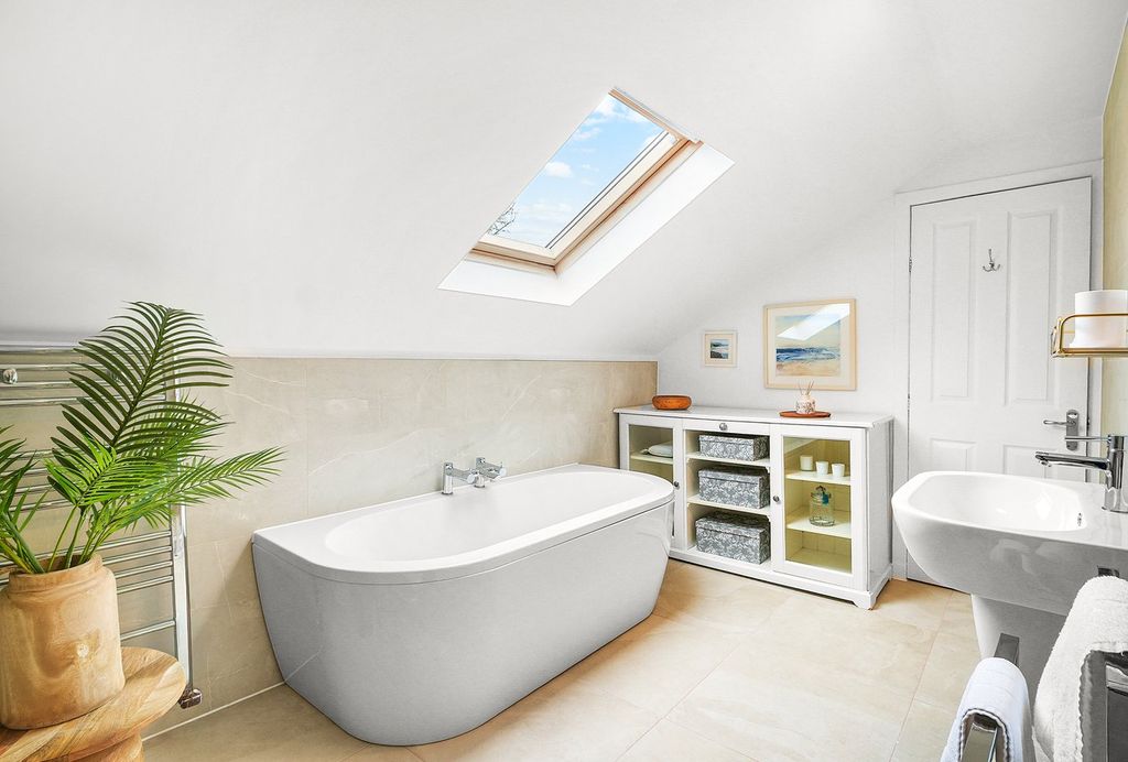 Additional image 22 of 2 bed flat for saleMonkton Road, Prestwick KA9