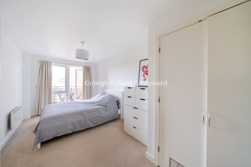 Property photo 3 of 14 Picture No. 12