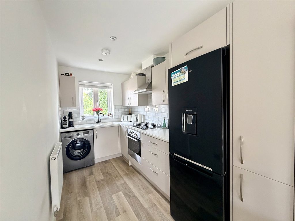 Property photo 2 of 12 Picture No. 04