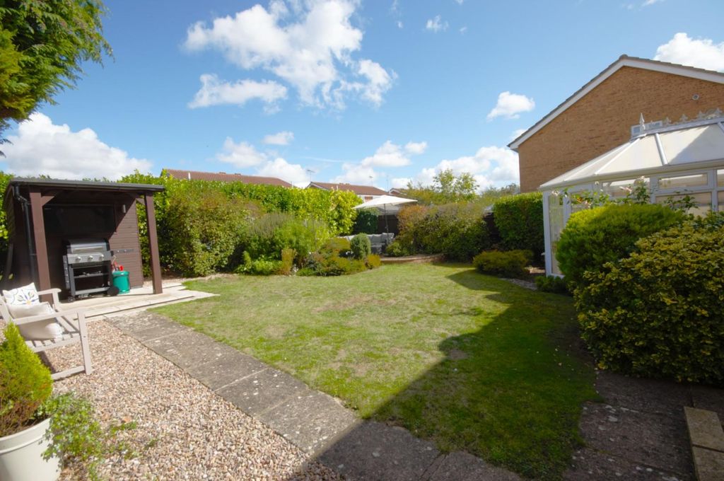 Property photo 2 of 21