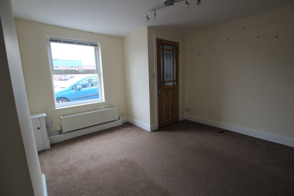 Property photo 3 of 10 Gallery