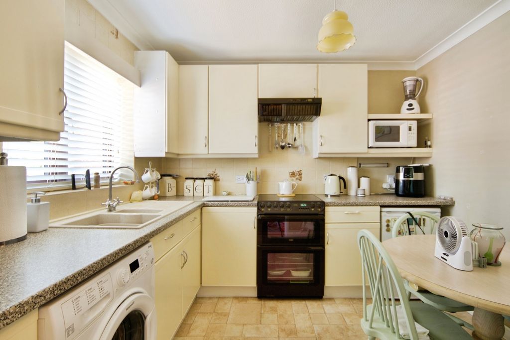 Property photo 2 of 16 Pbox-Img.Jpg