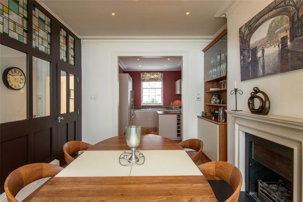 Property photo 2 of 19 Picture No. 03