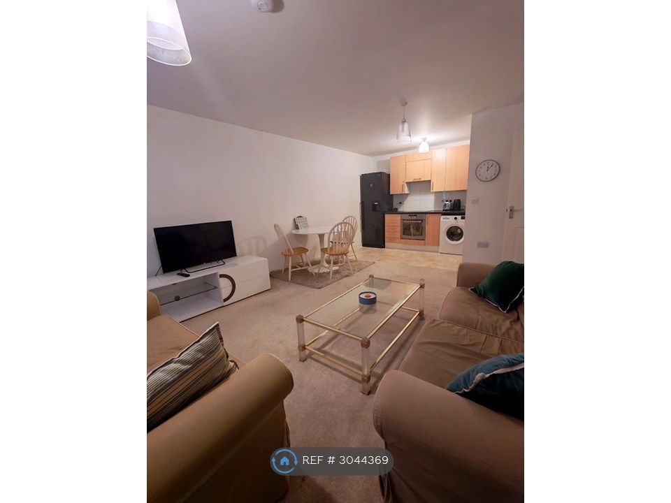 Property photo 1 of 10 01_Living_And_Dining