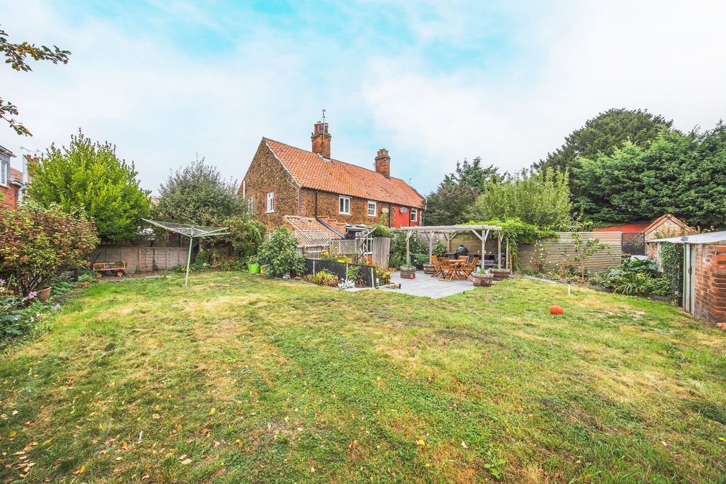 Property photo 3 of 13