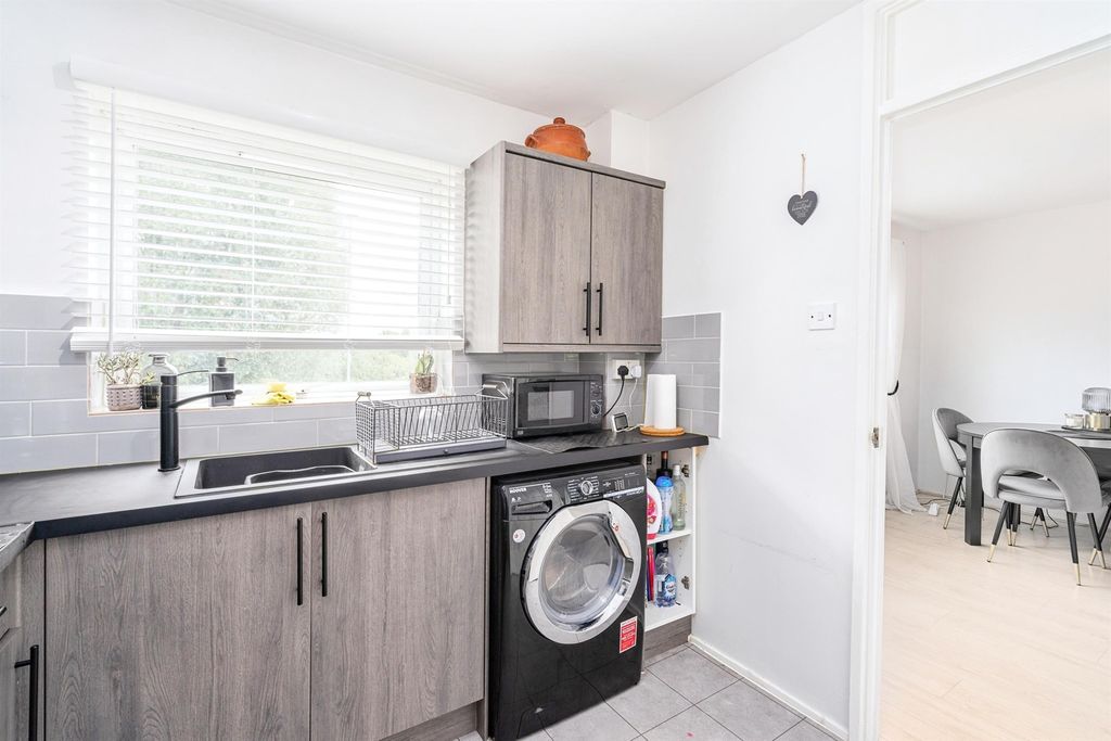 Property photo 2 of 15 Image