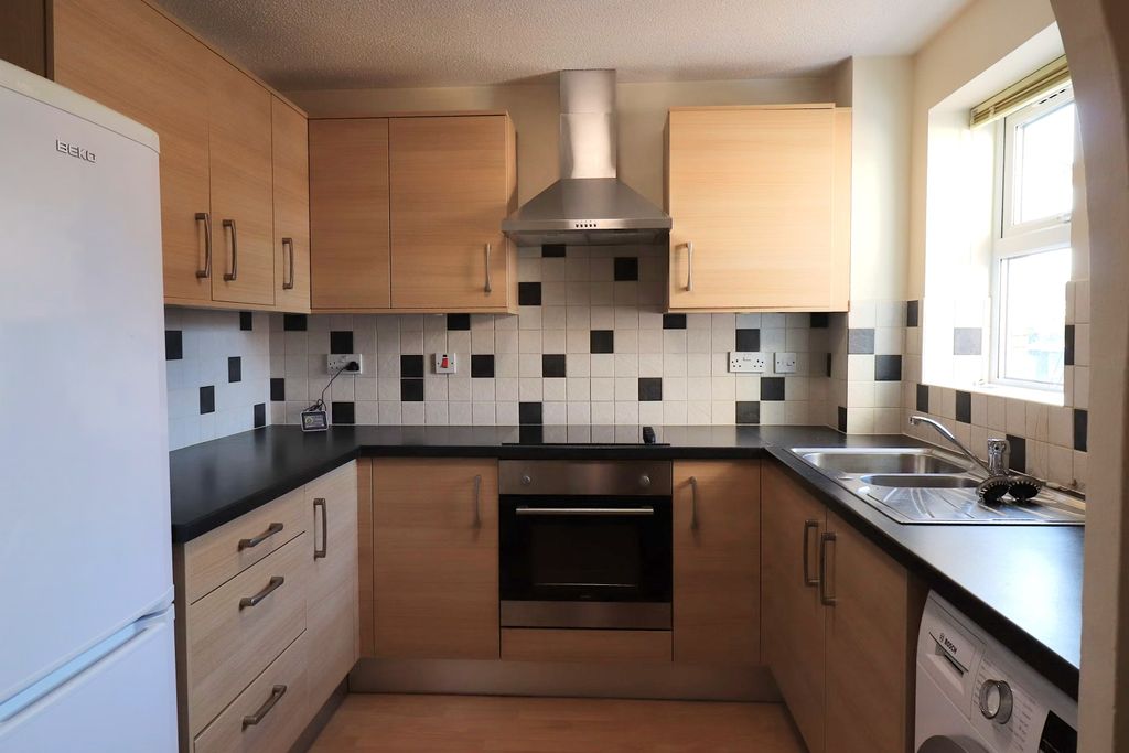 Property photo 2 of 7