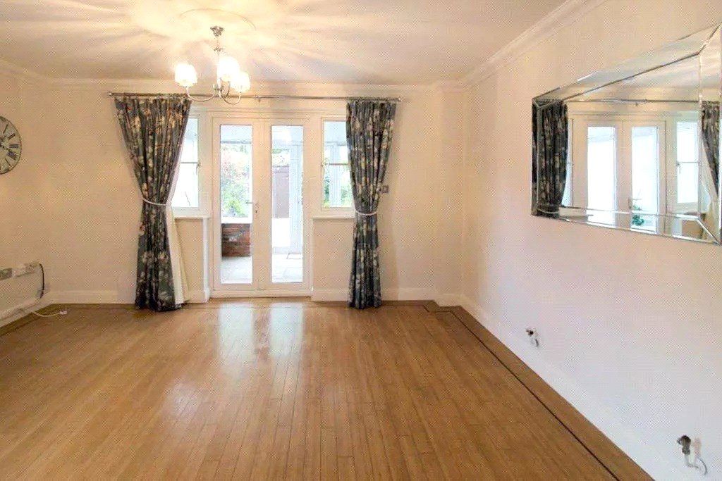 Property photo 2 of 16 Picture No. 18