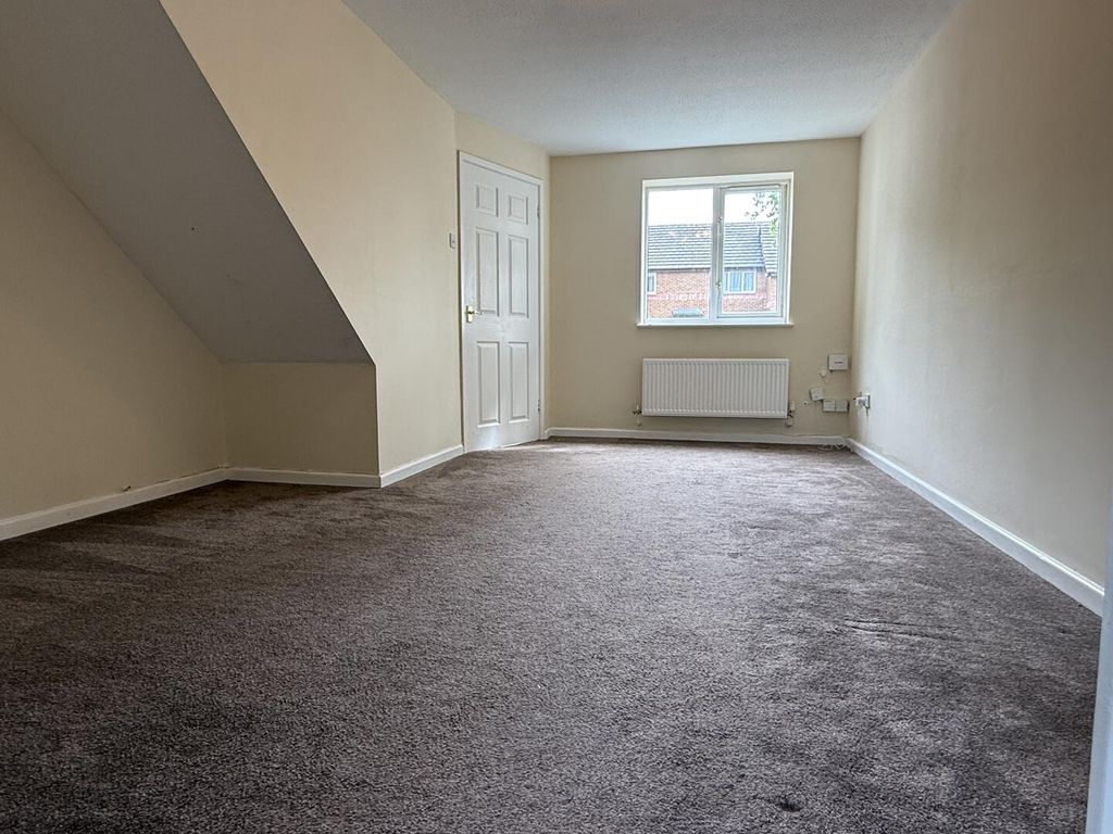 Property photo 2 of 8 Living Room