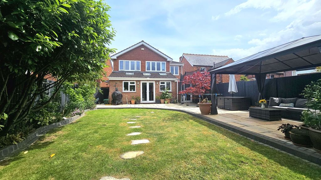 Property photo 3 of 24 Photo 26