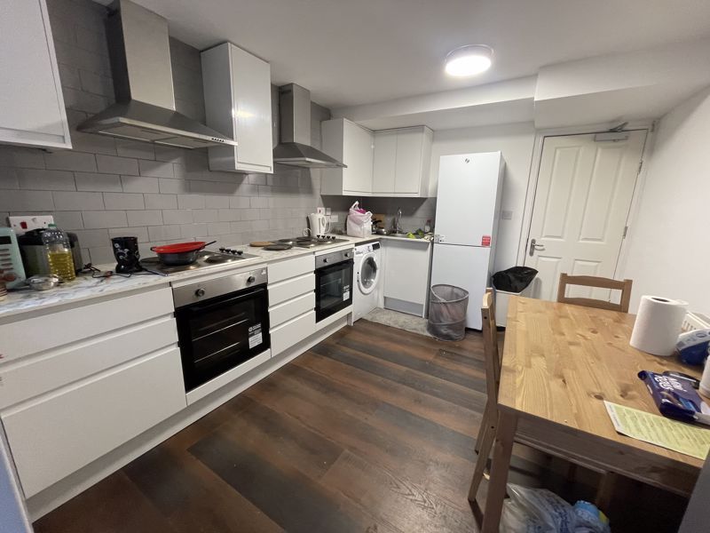 Property photo 3 of 5 Photo 9