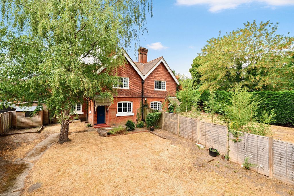 Property photo 1 of 17 1453125-2-6A5618A...