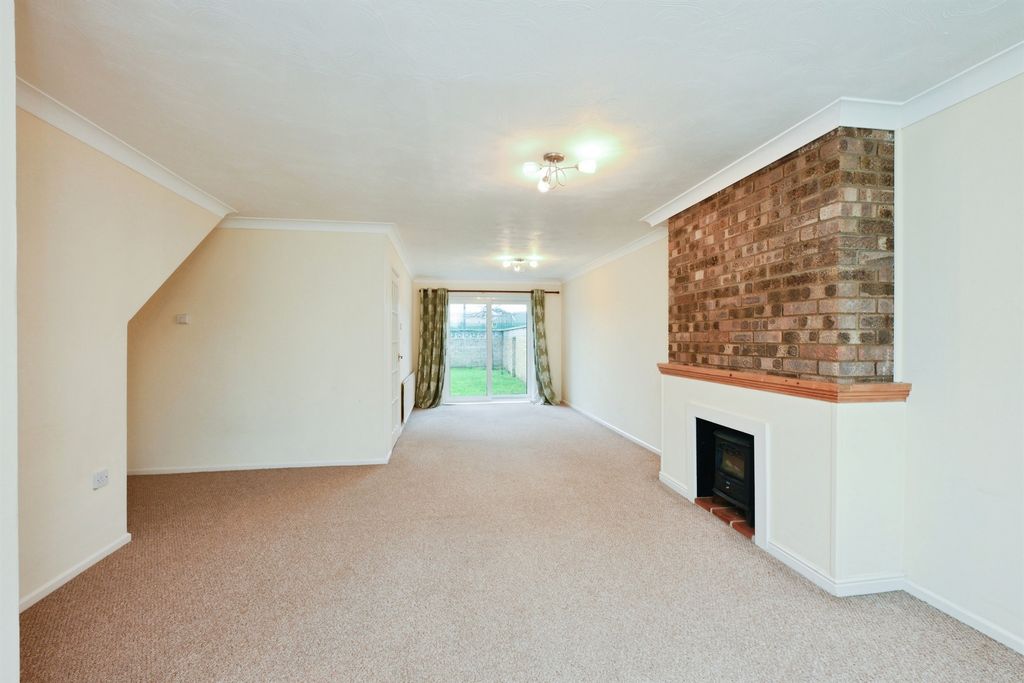 Property photo 3 of 15